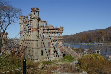 Sure, the chill is unbearable at times, but it also makes even the most beautiful spots. . Abandoned places in upstate new york